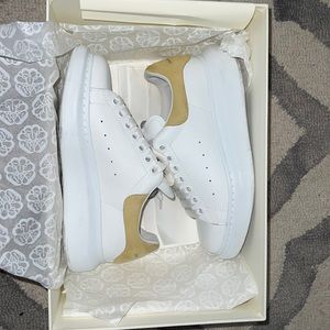 Alexander McQueen Sneaker